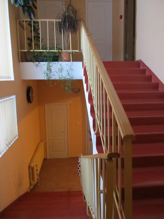 Hotel Viesu Maja Ezerkalns Krāslava Exterior foto