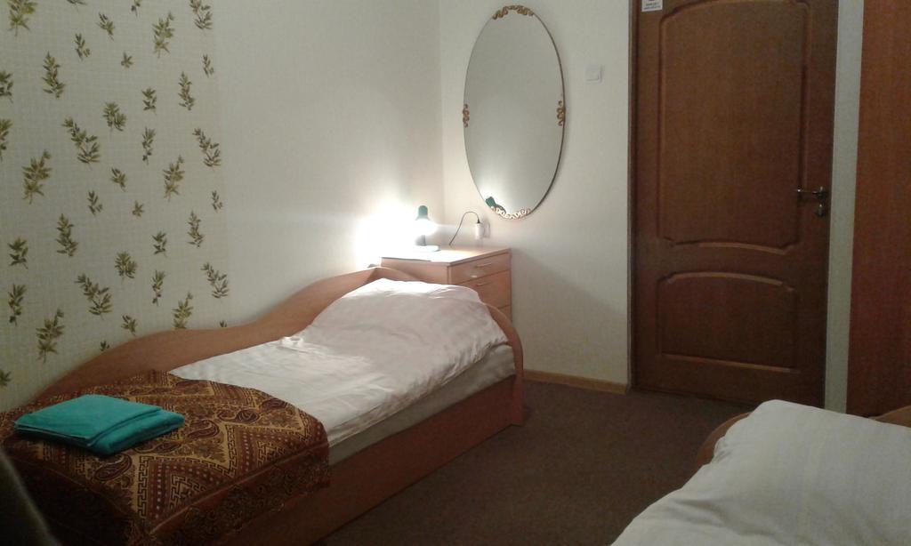 Hotel Viesu Maja Ezerkalns Krāslava Exterior foto